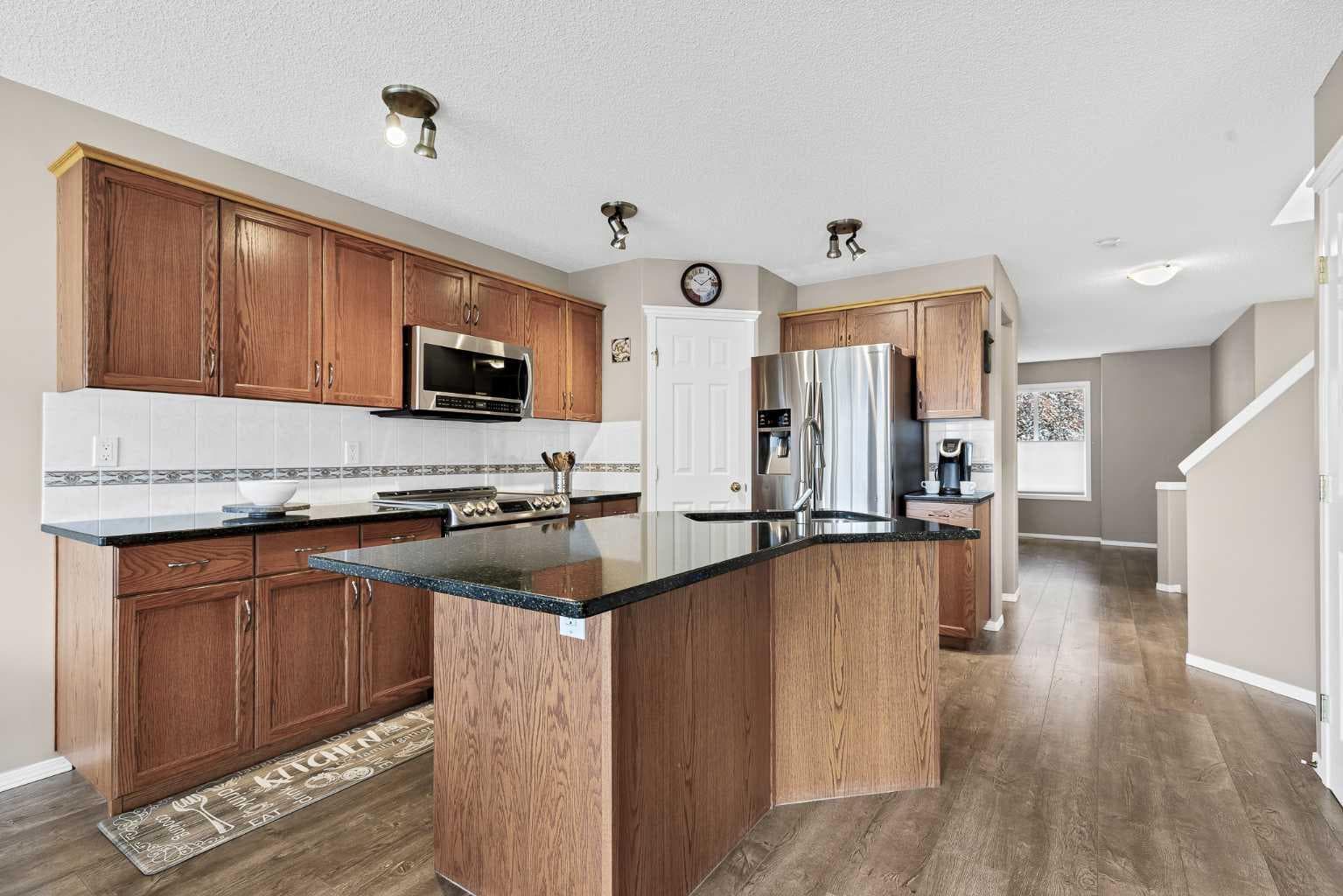 152 Covewood Green NE — photo 4