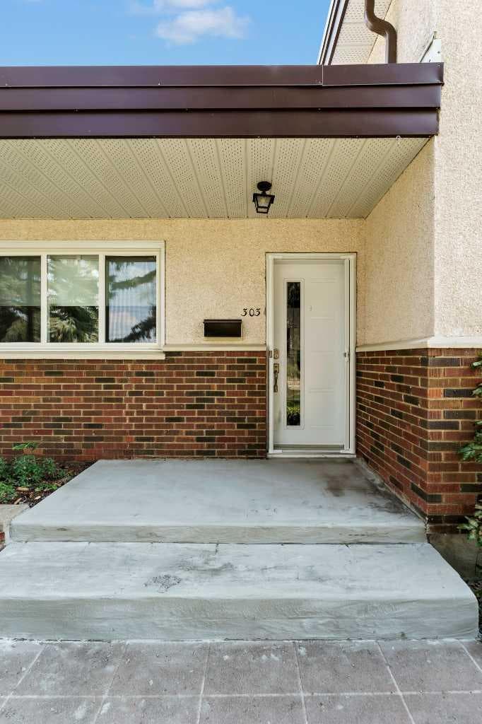 303 10 Street SW — photo 3