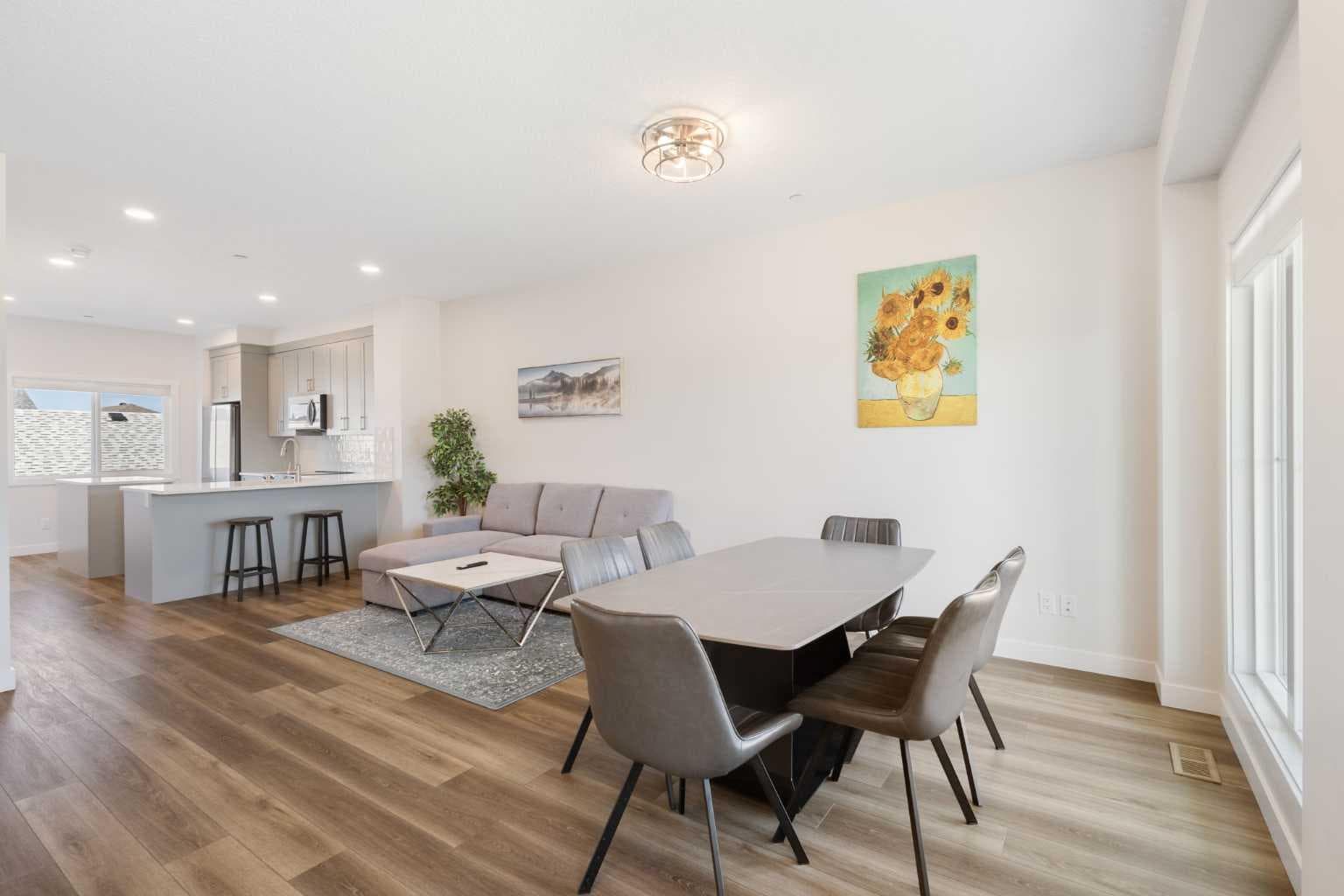 251 Lucas Boulevard NW — photo 3