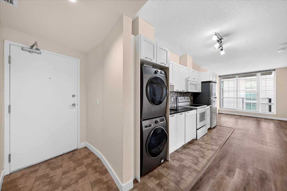 301, 3820 Brentwood Road NW — photo 3
