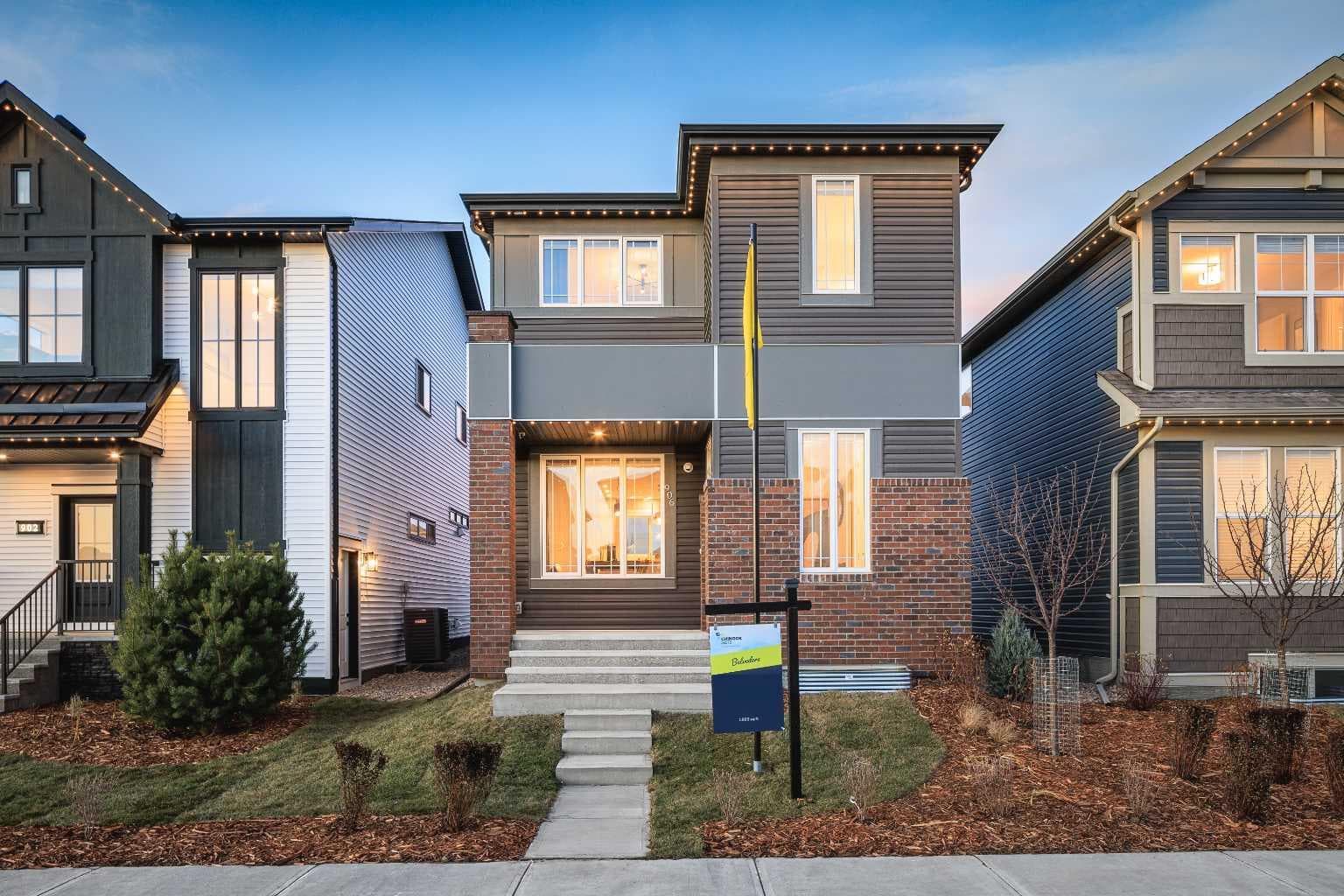 906 Chinook Winds Meadow SW — photo 1