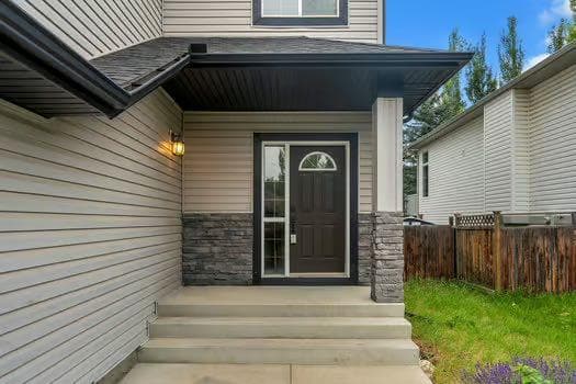 100 Fairways Drive NW — photo 2