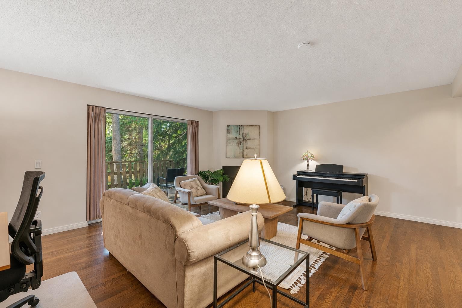 205, 3131 63 Avenue SW — photo 4