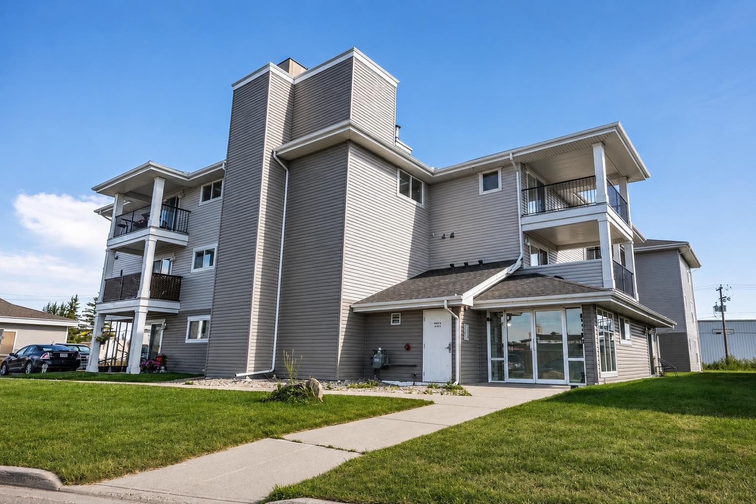304, 1021 Ross Street — photo 1