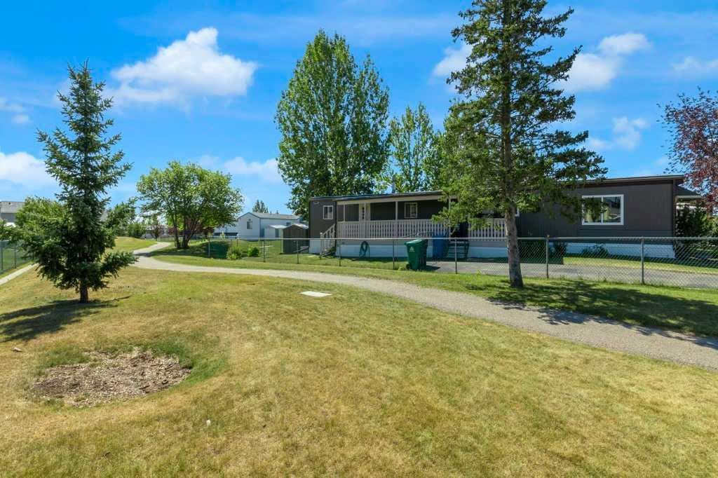 110, 99 Arbour Lake Road — photo 2