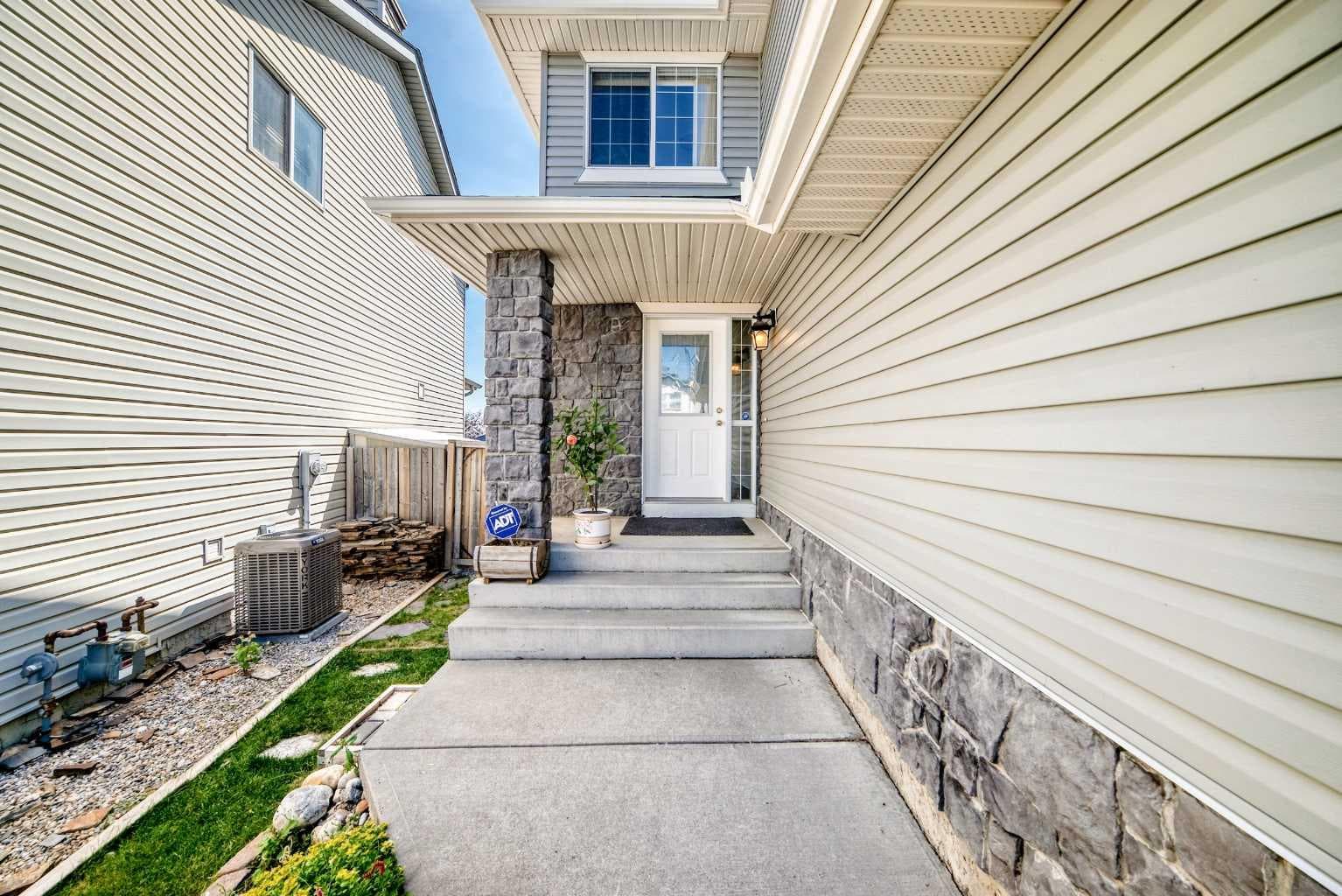 505 Kincora Bay NW — photo 3