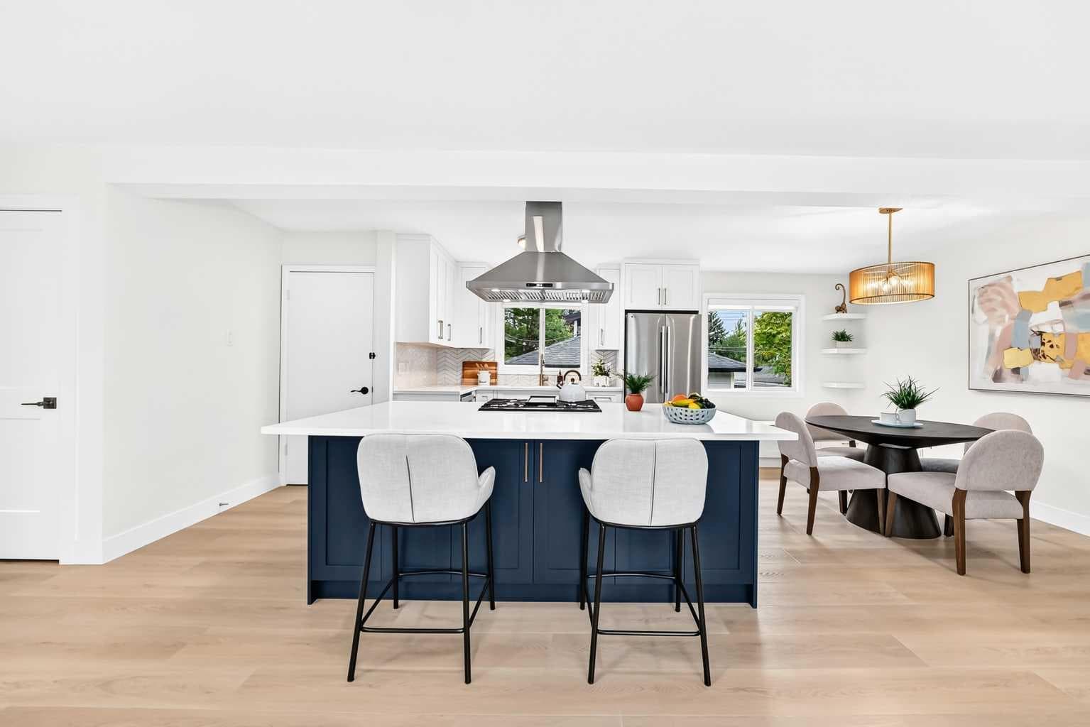 4112 19 Street NW — photo 3