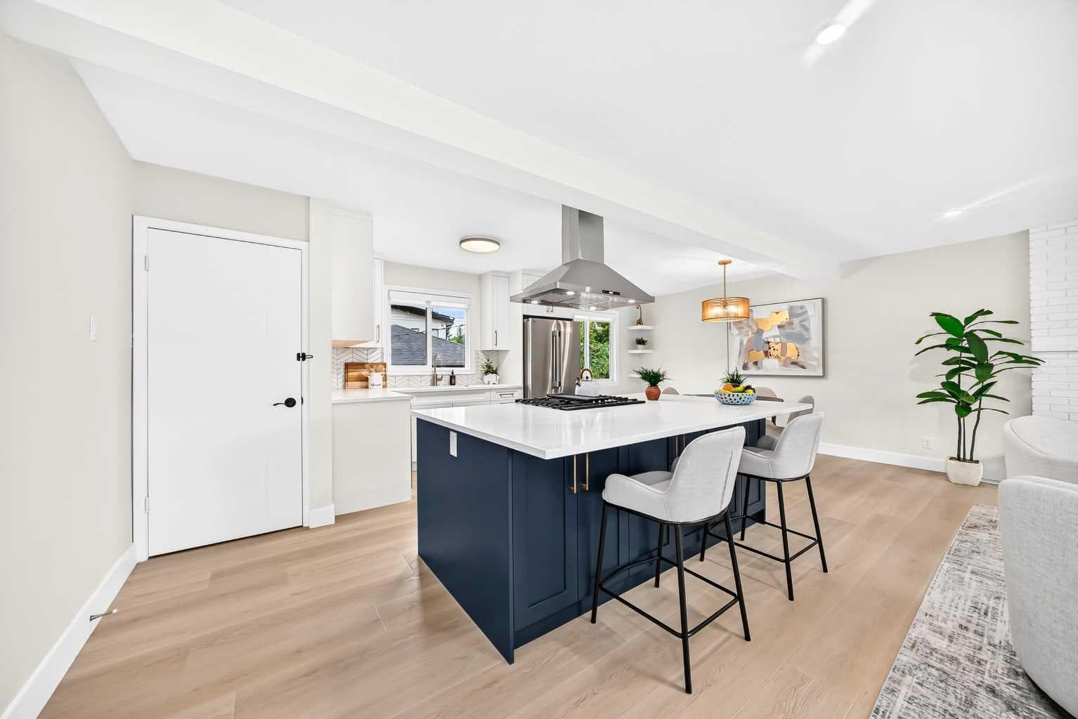 4112 19 Street NW — photo 5