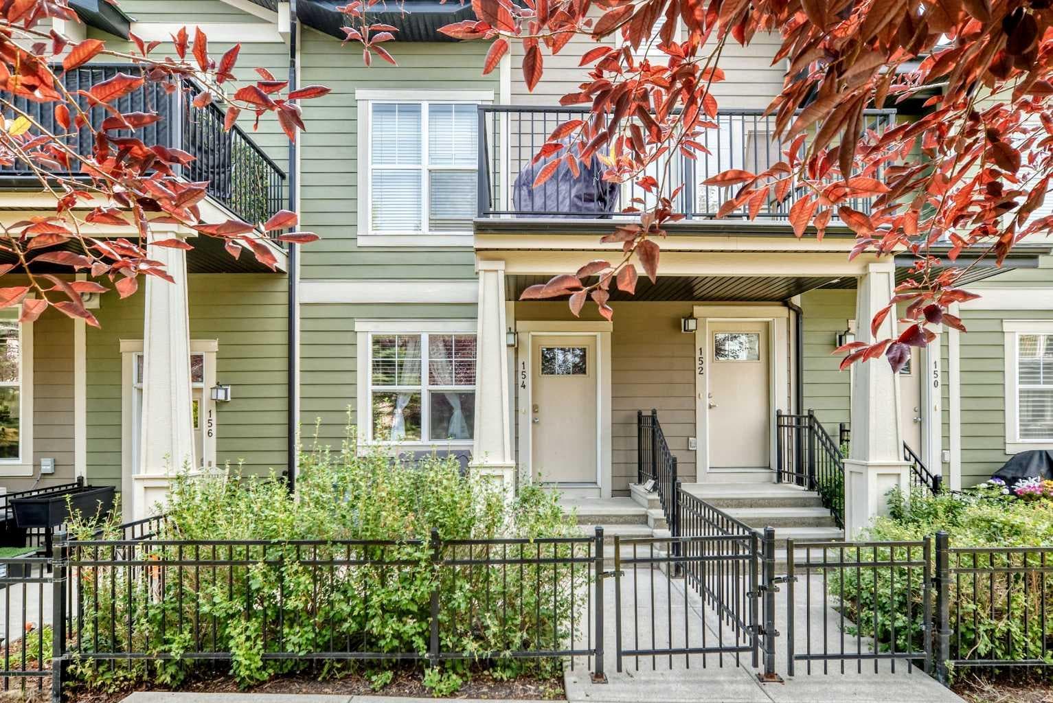154 Cranford Walk SE — photo 1