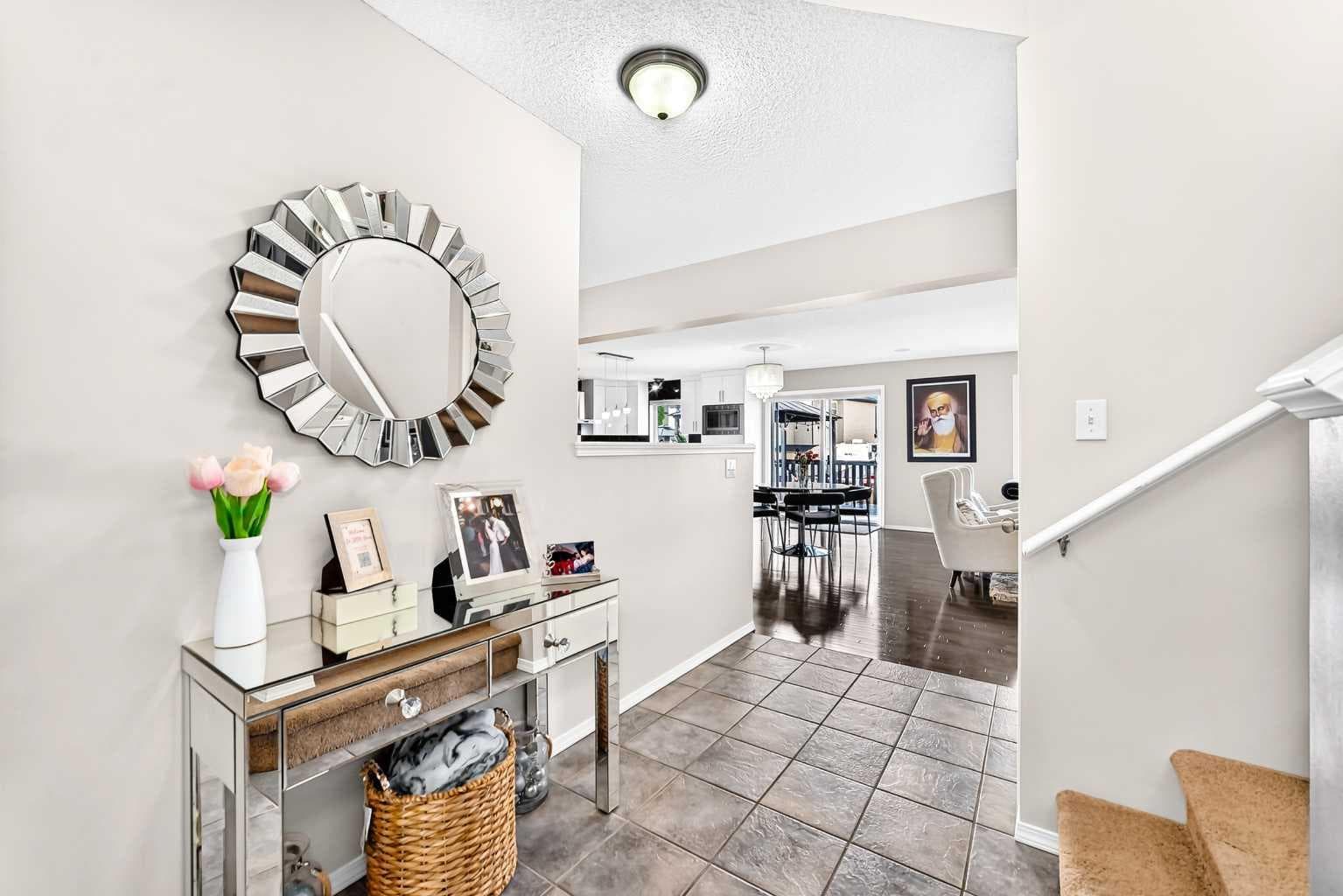 150 Springmere Drive — photo 4