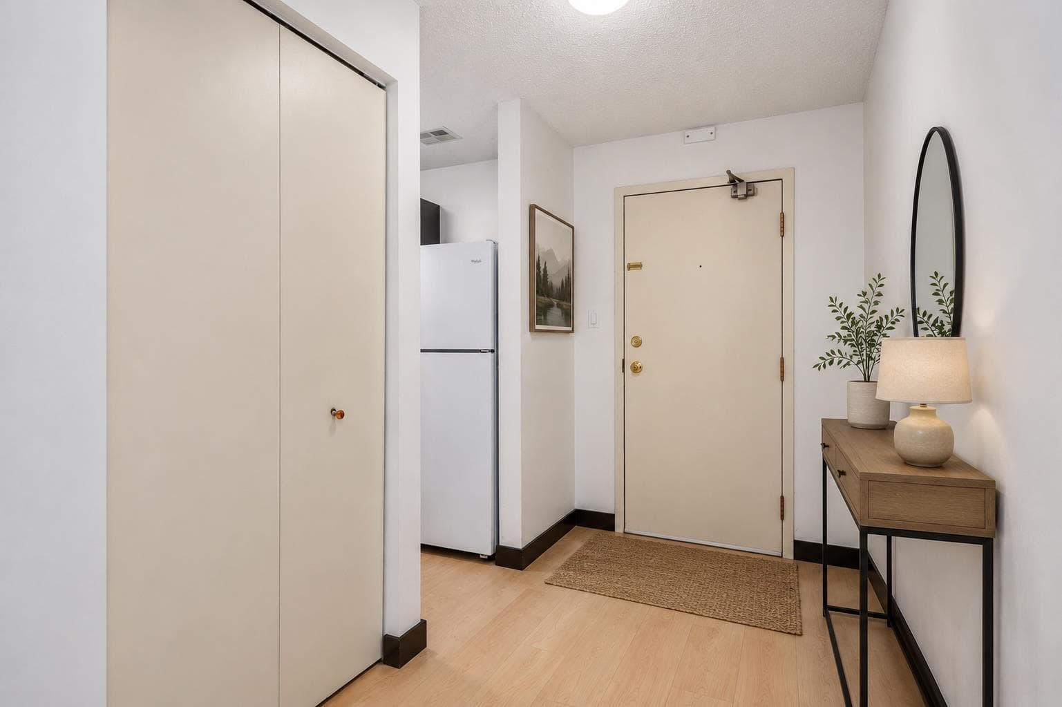 305, 550 Westwood Drive SW — photo 2