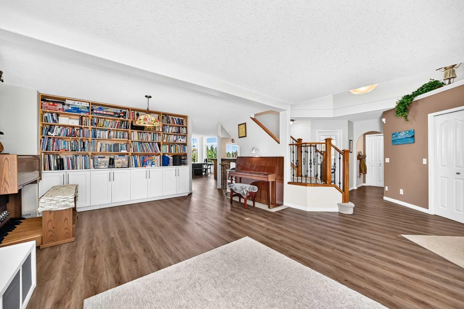 60 Harvest Park Way — photo 4
