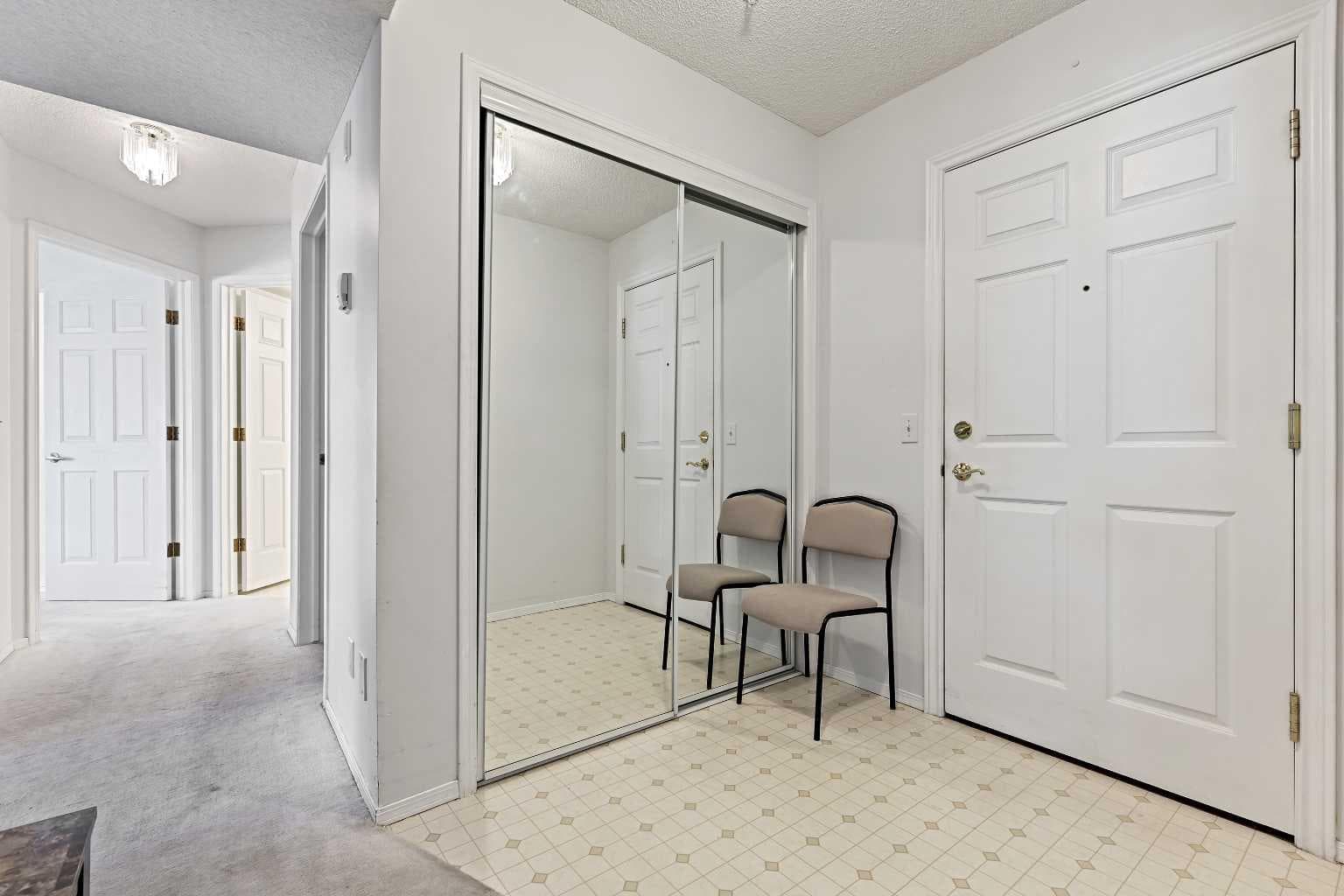 1206 Sienna Park Green SW — photo 3