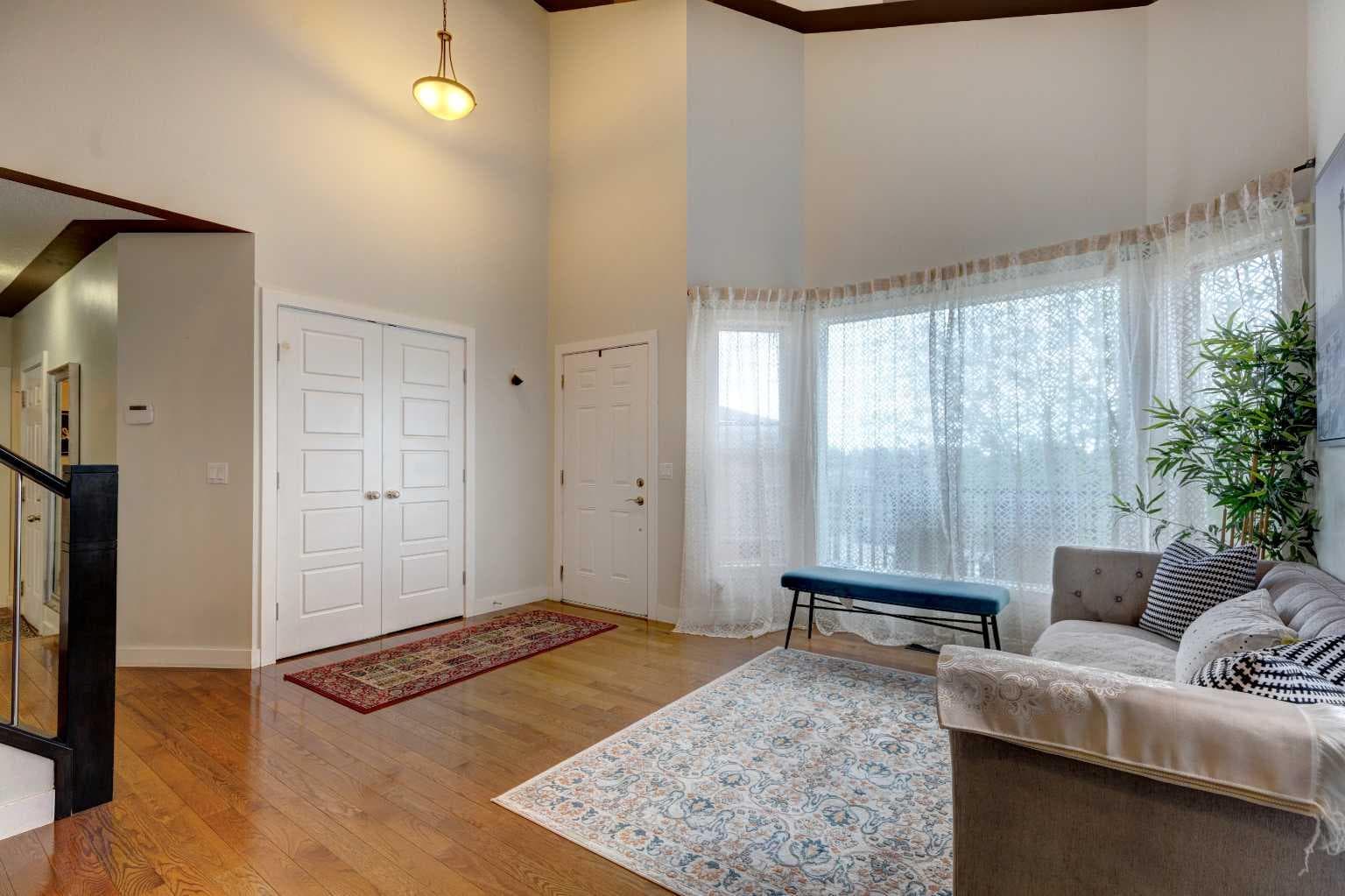 85 Sidon Crescent SW — photo 3