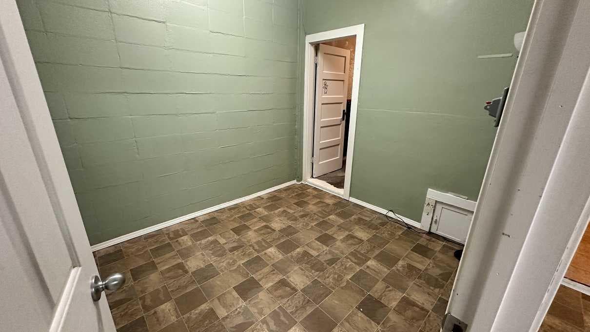 227 6 Street — photo 4