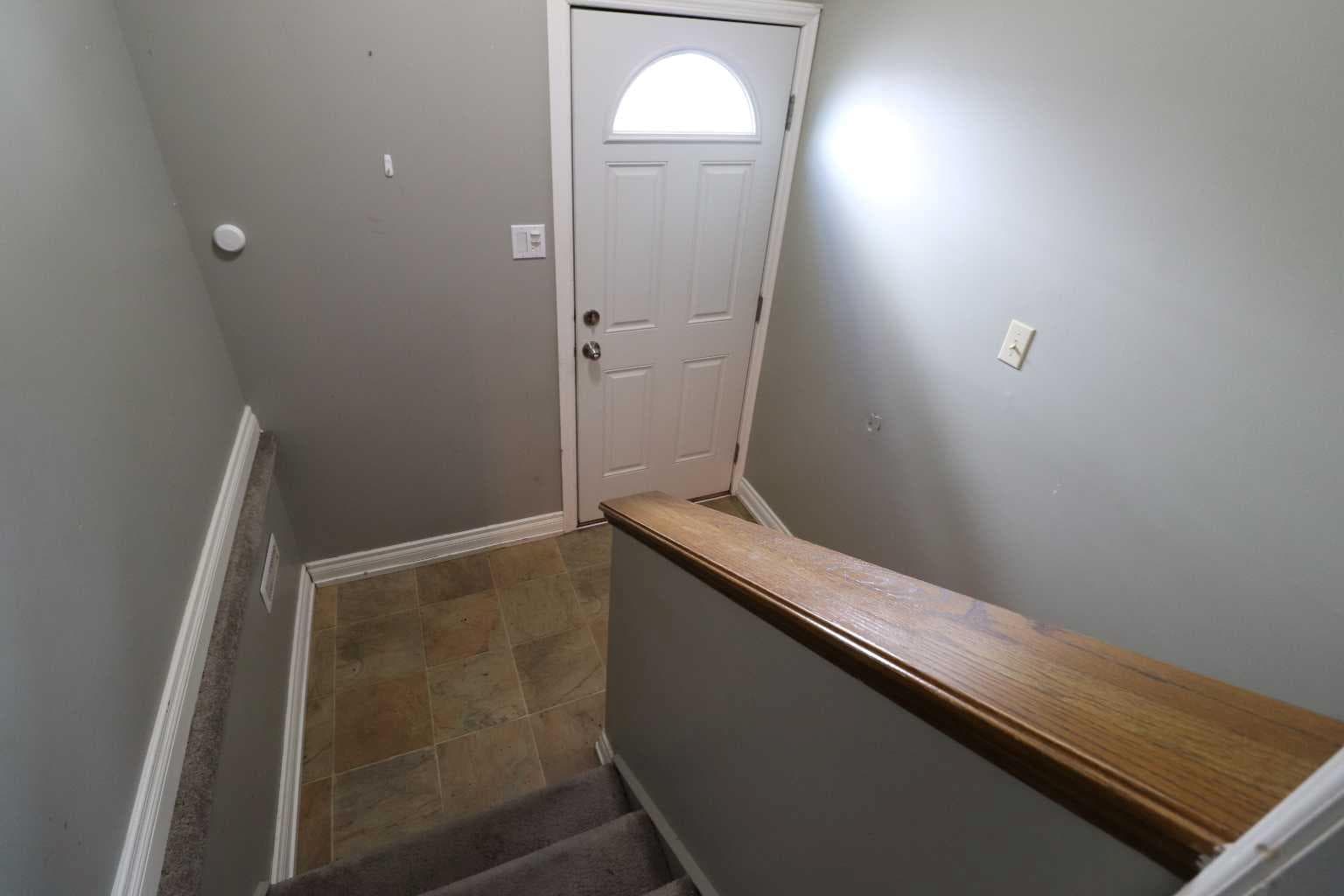 71 Laval Boulevard W — photo 2