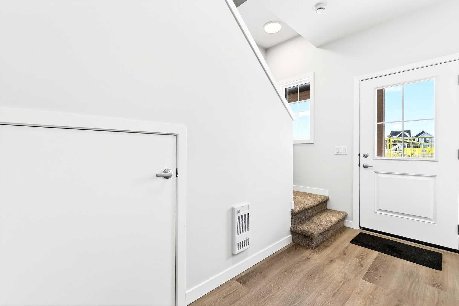 302, 40 Creekside Way SW — photo 3