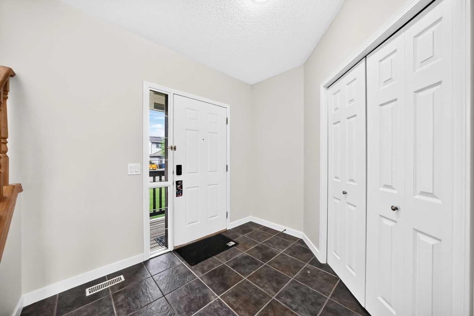 531 Stonegate Road NW — photo 4
