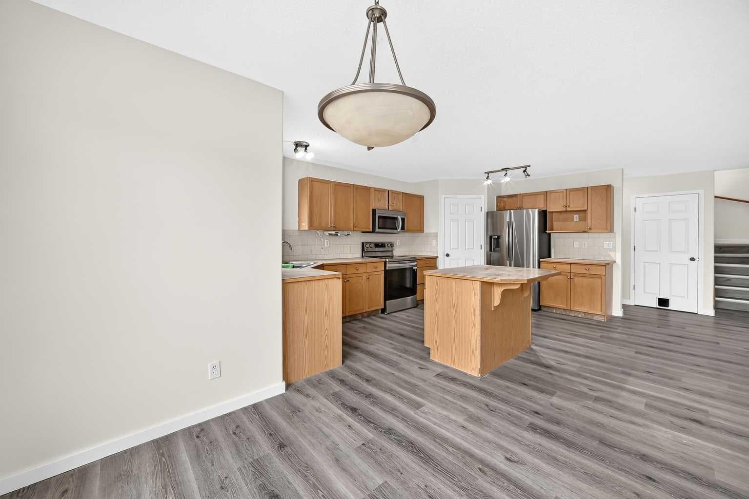 531 Stonegate Road NW — photo 5