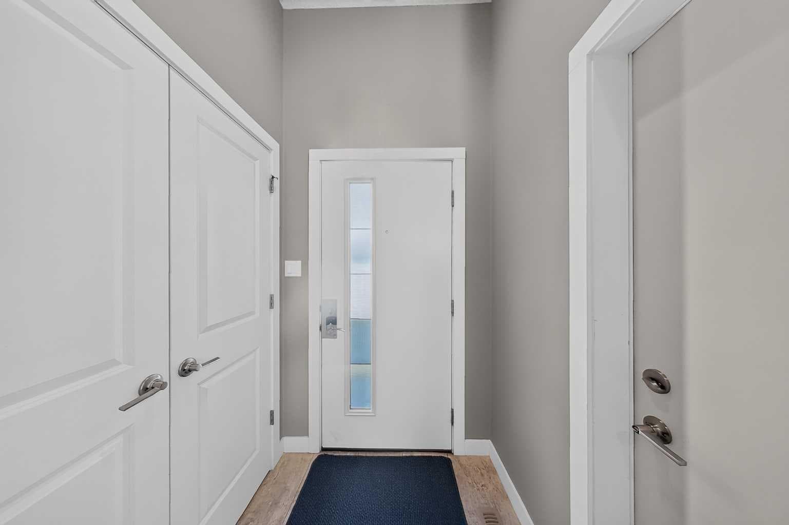 4, 83 aquitania Circle W — photo 2