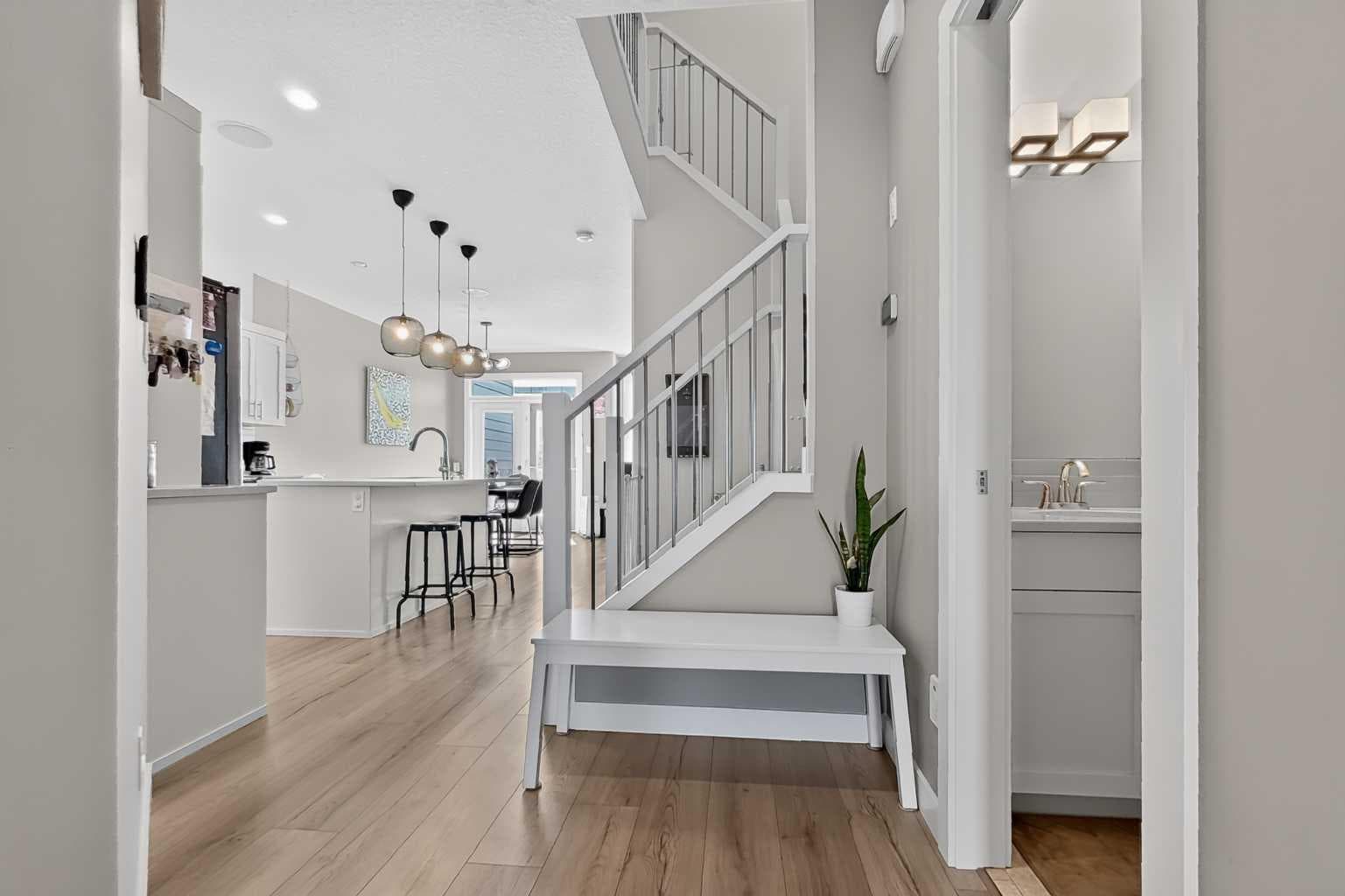 4, 83 aquitania Circle W — photo 3