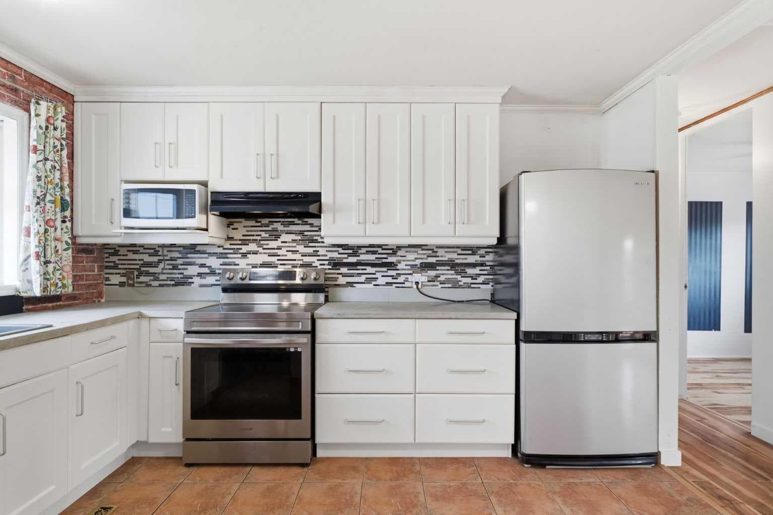 7807 Olympia Bay SE — photo 3