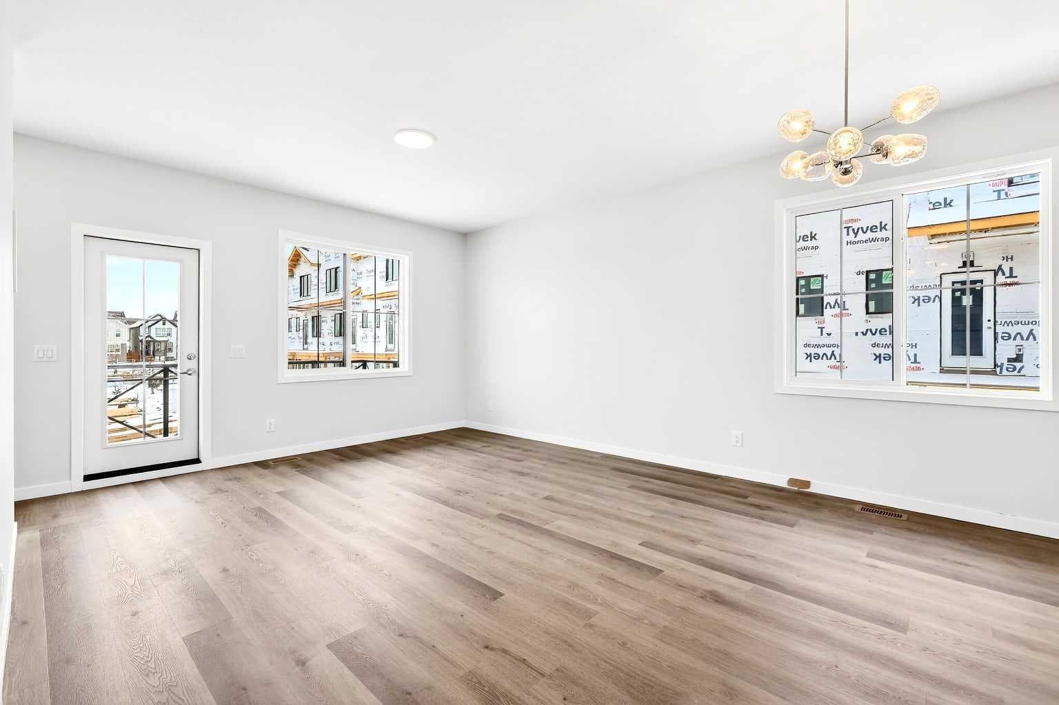 301, 40 Creekside Way SW — photo 4