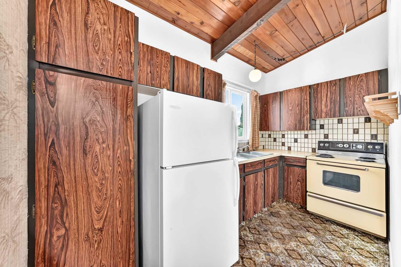 2652 Oakmoor Drive SW — photo 2