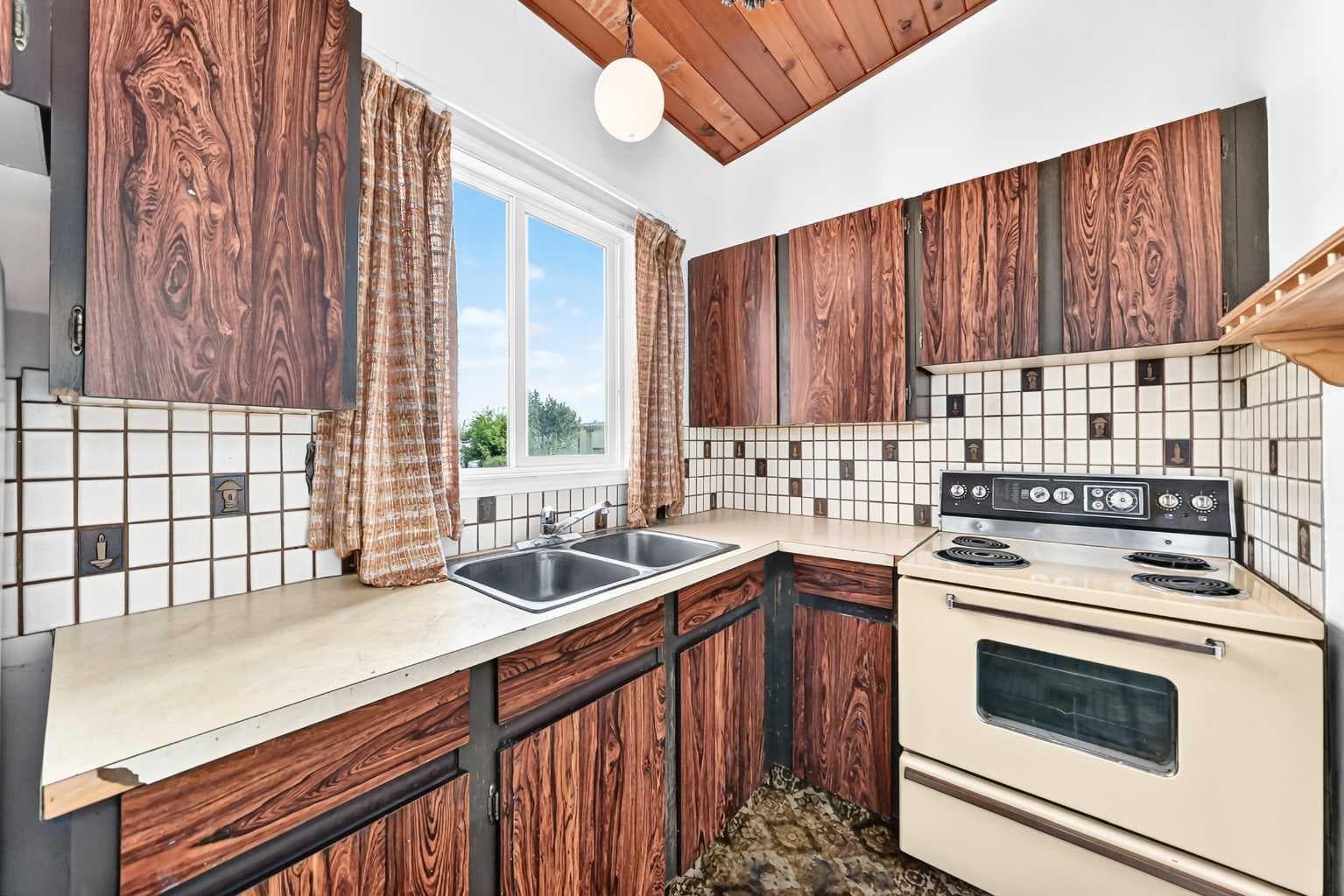 2652 Oakmoor Drive SW — photo 4