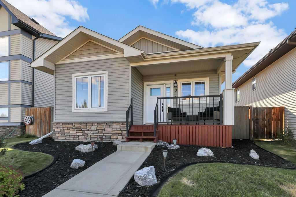 9 Valley Crescent — photo 2