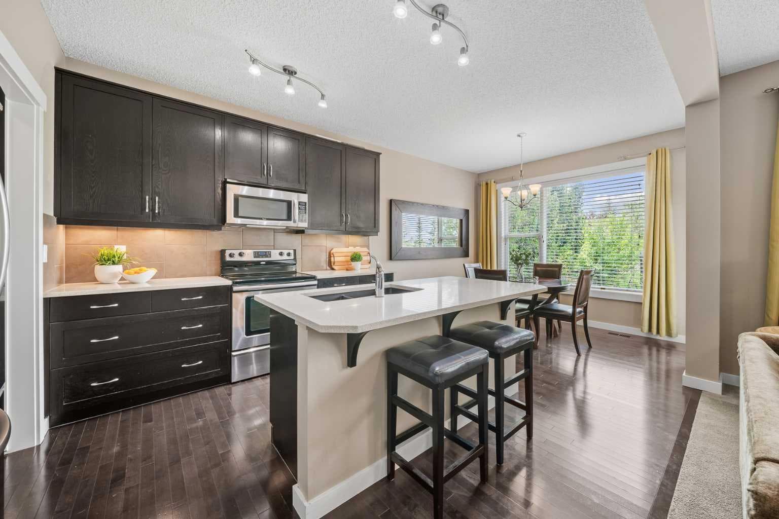 4728 Elgin Avenue SE — photo 4