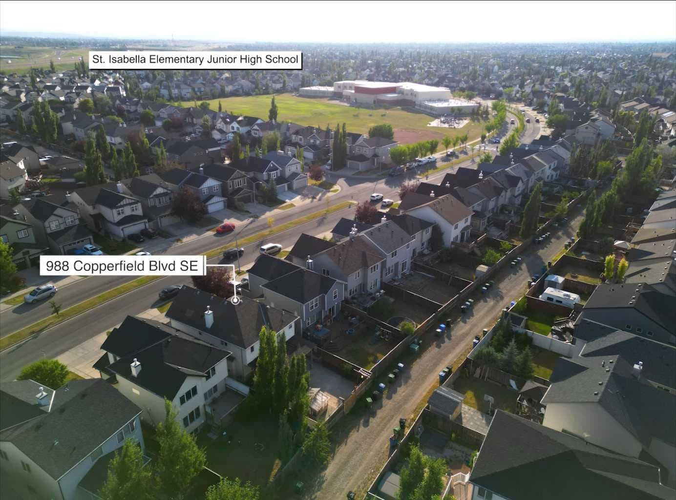 988 Copperfield Boulevard SE — photo 3