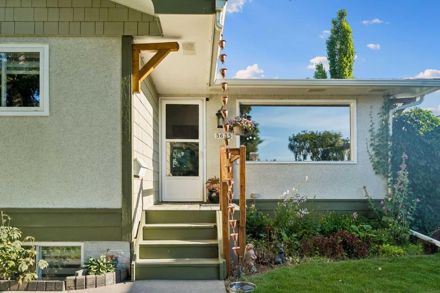 5635 Travis Crescent NE — photo 2