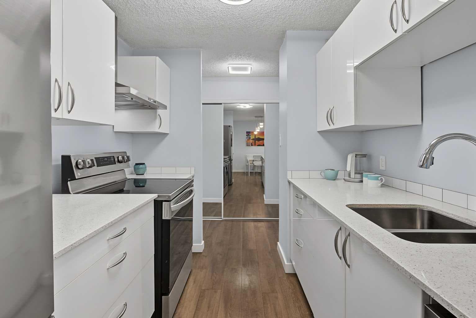 705, 924 14 Avenue SW — photo 5