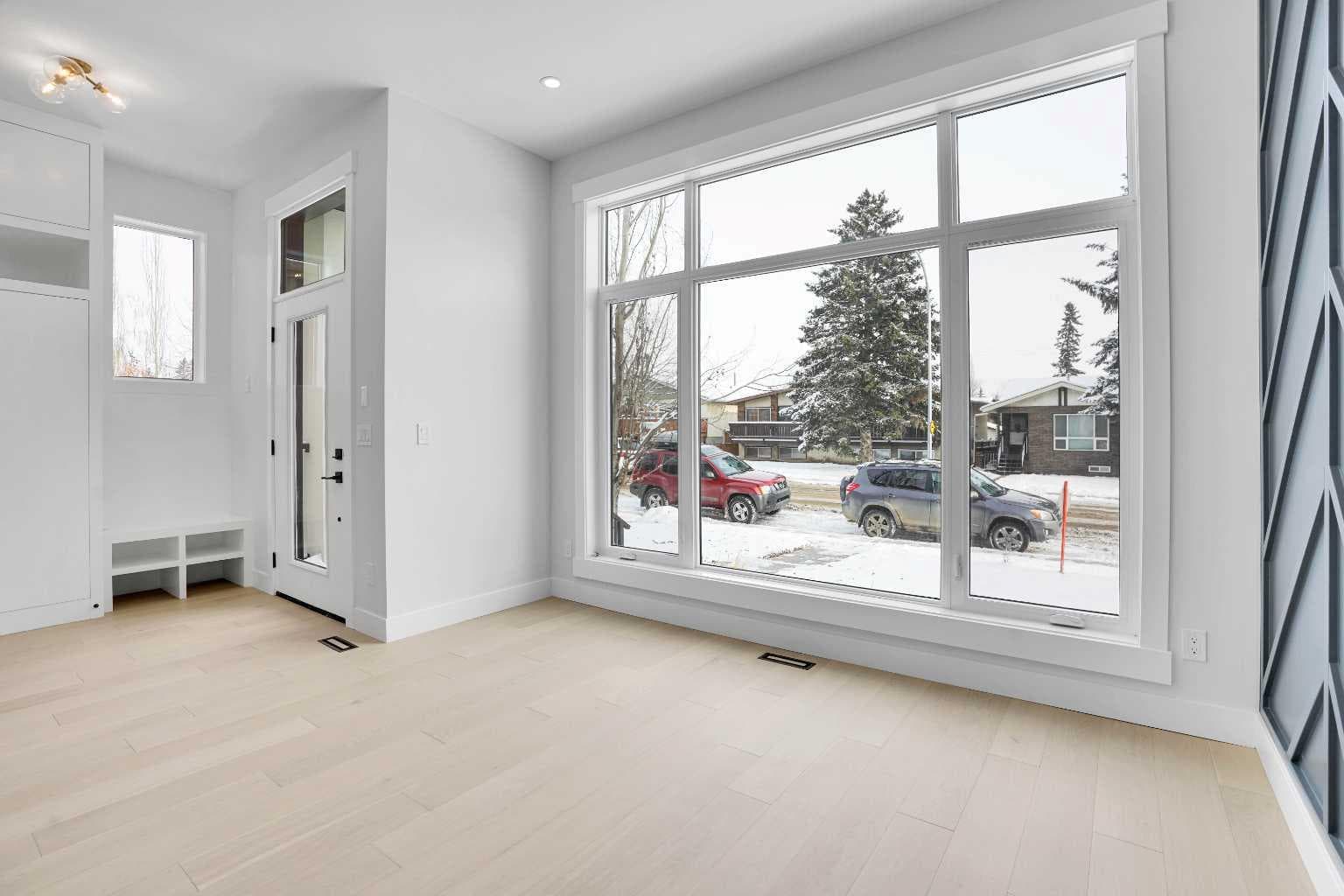 2823 29 Street SW — photo 3