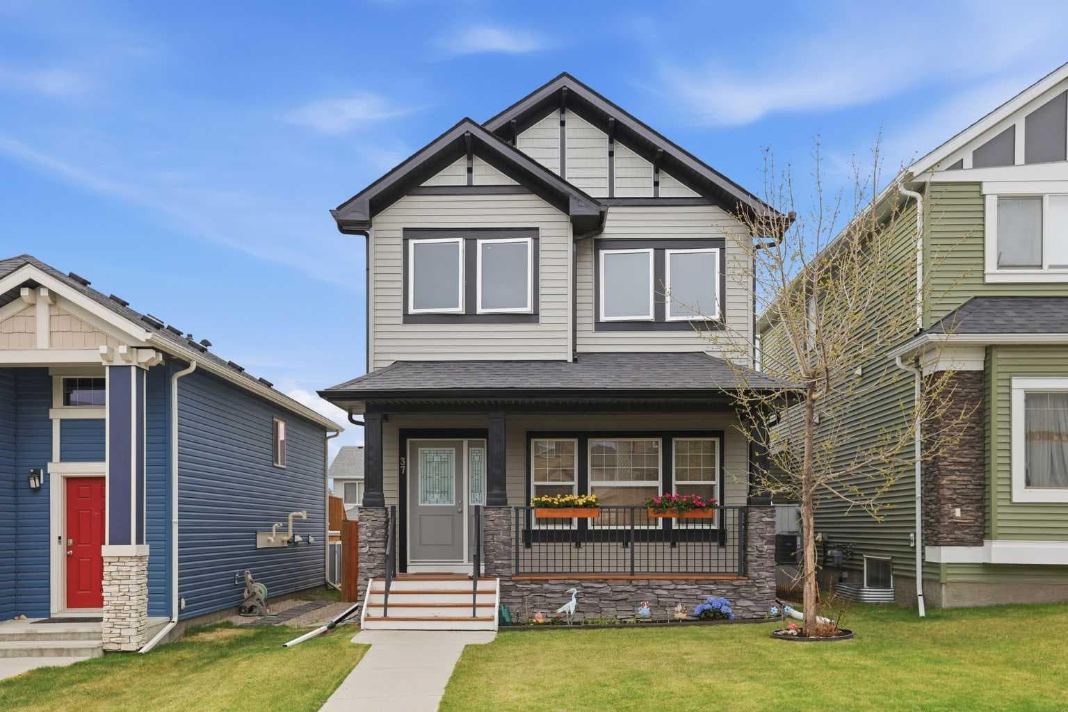 37 Nolanfield Manor NW — photo 1