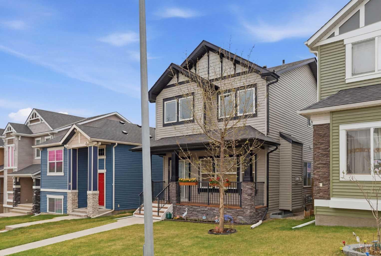 37 Nolanfield Manor NW — photo 2