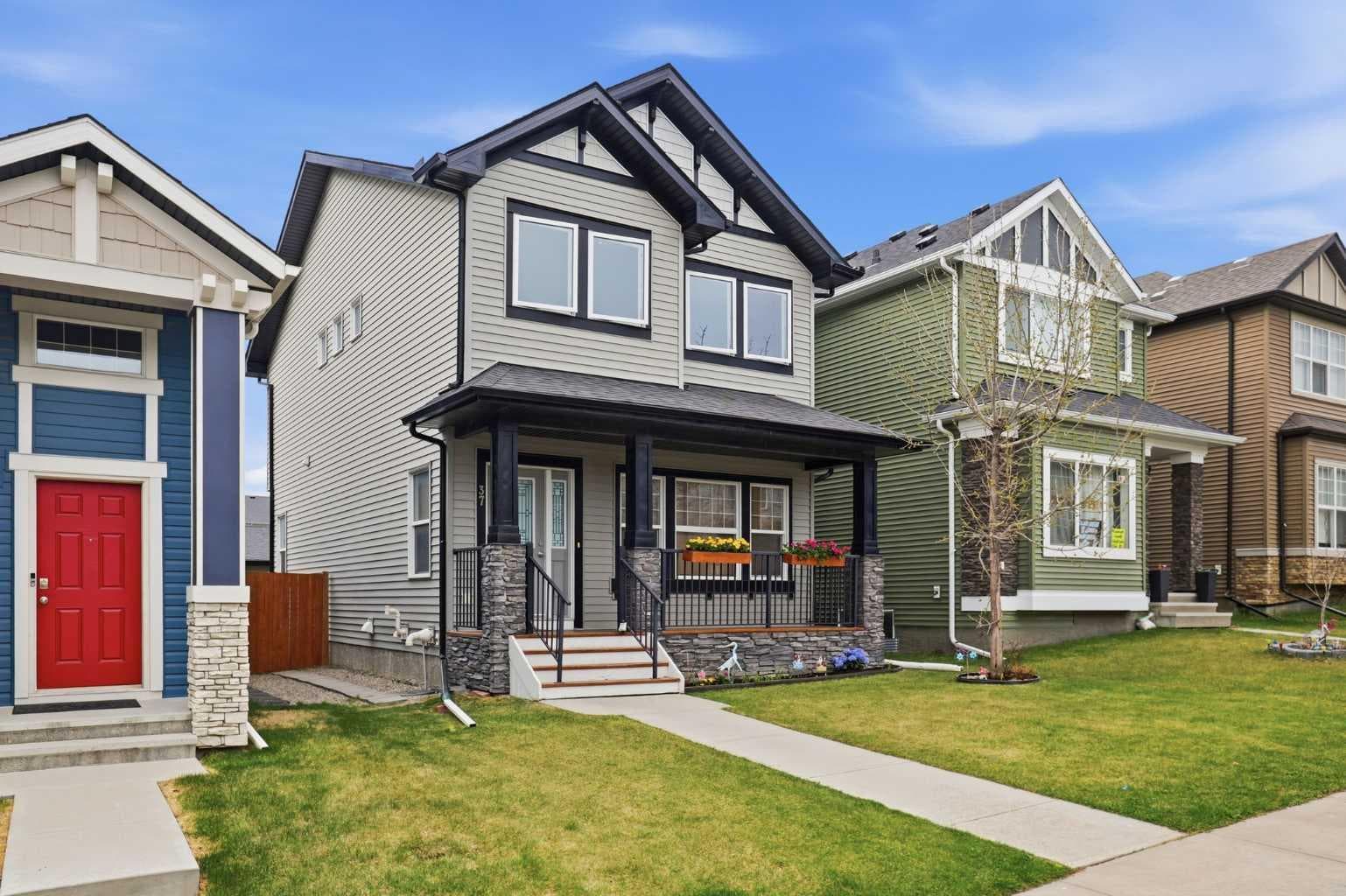 37 Nolanfield Manor NW — photo 3