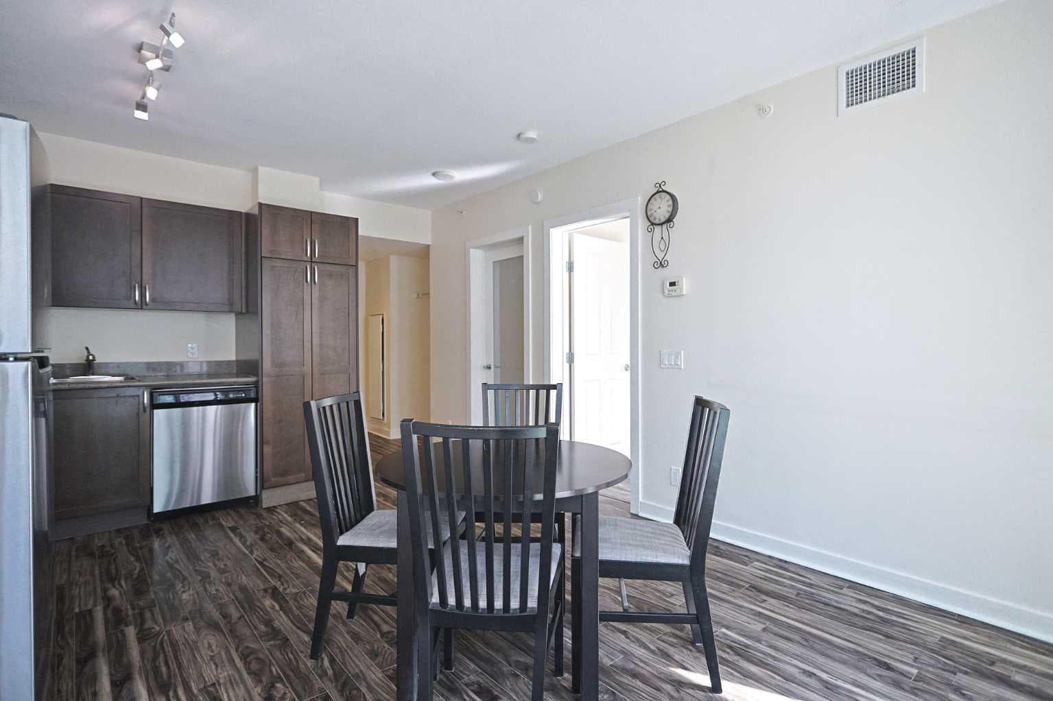 904, 10 Brentwood Common NW — photo 3