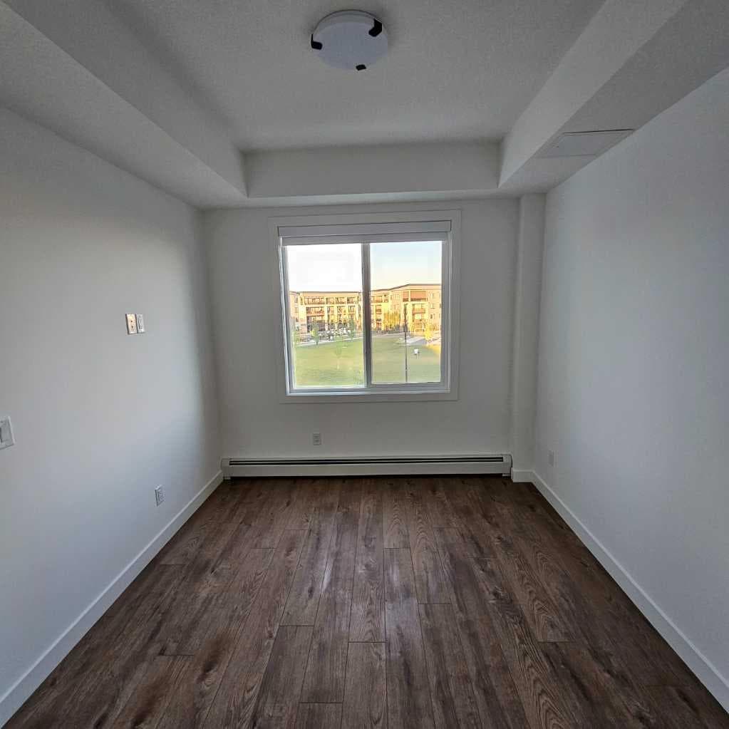 265 wolf willow blvd Boulevard SE — photo 3