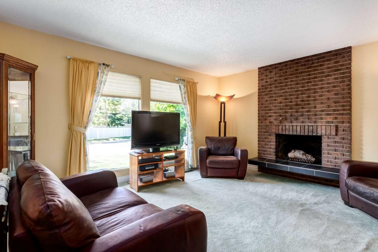 2512 106 Avenue SW — photo 4