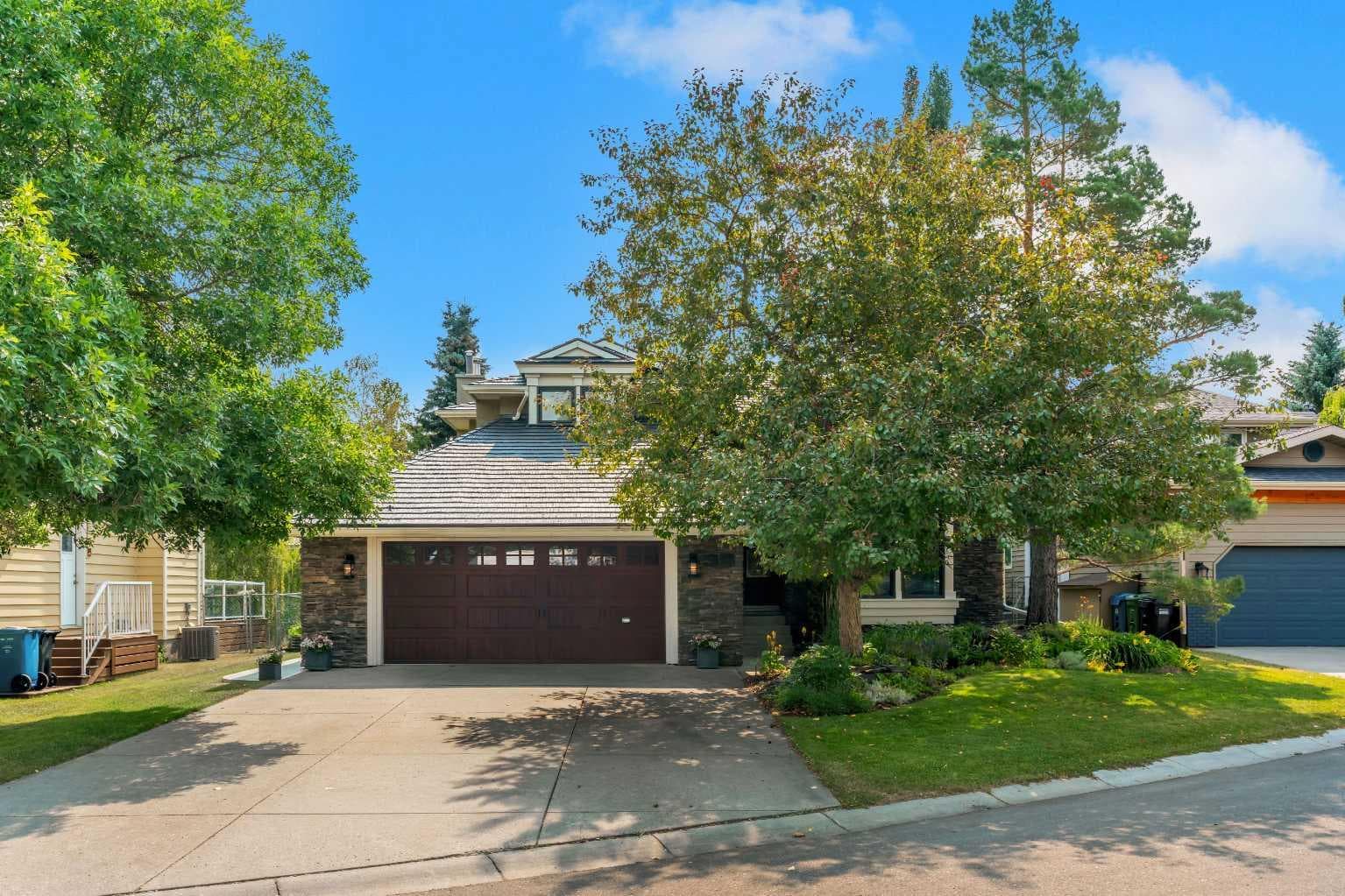 35 Strasbourg Bay SW — photo 1