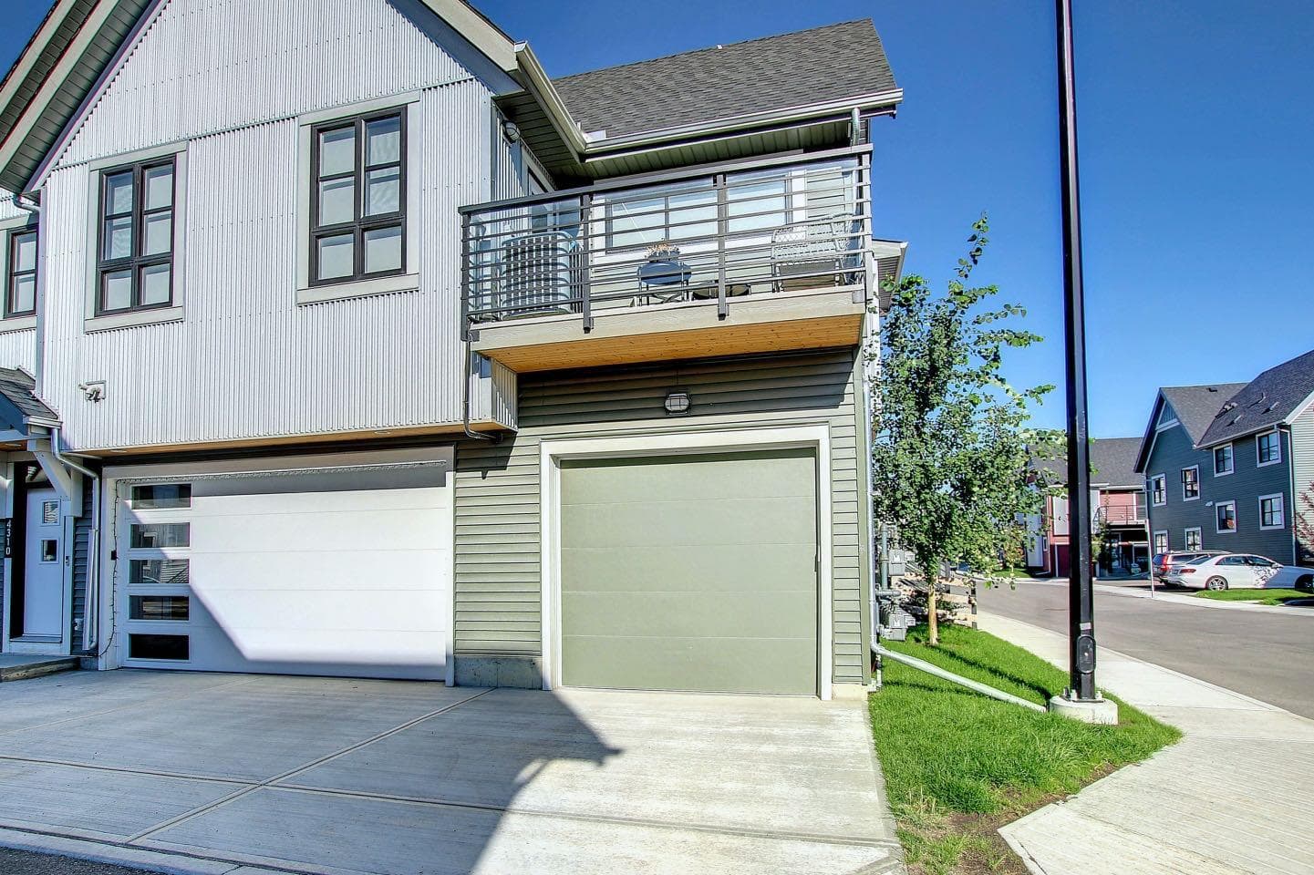 4301, 100 Walgrove Court SE — photo 3