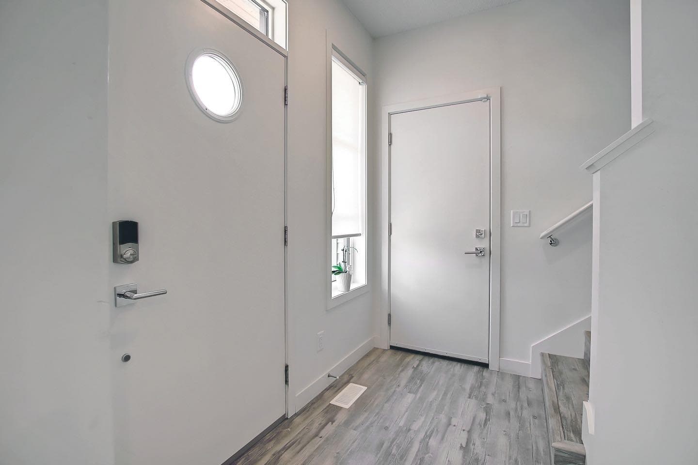 4301, 100 Walgrove Court SE — photo 5