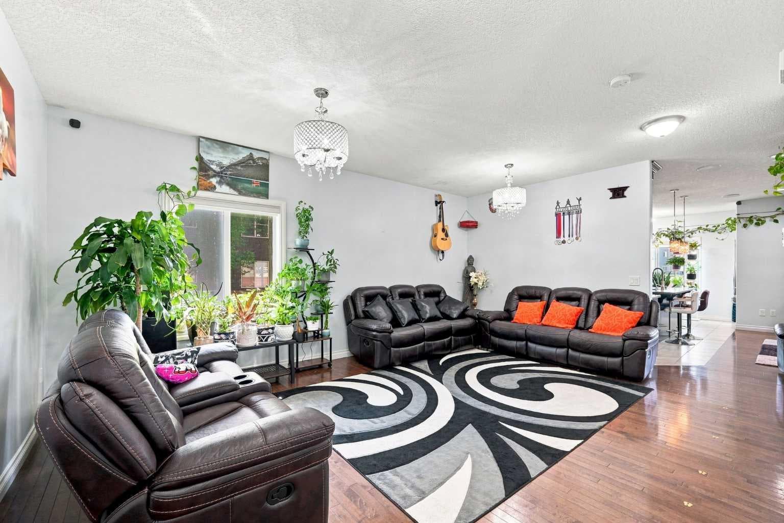 201 Saddlelake Drive NE — photo 4