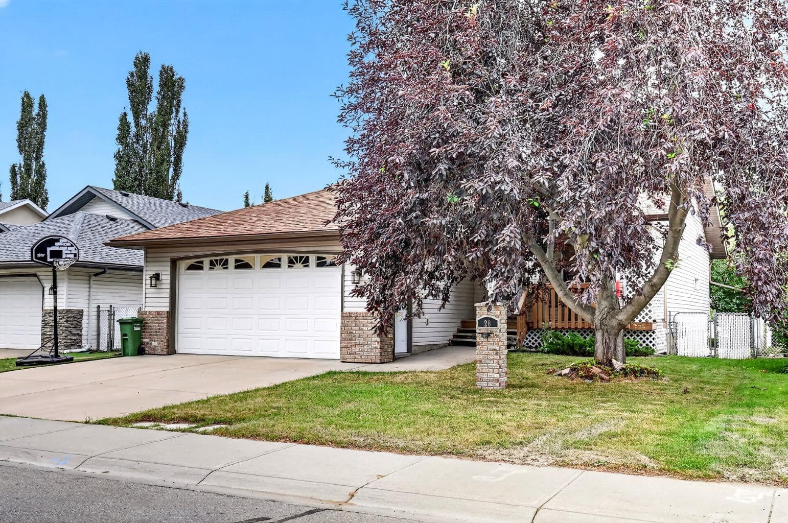 28 Cambridge Glen Drive — photo 2