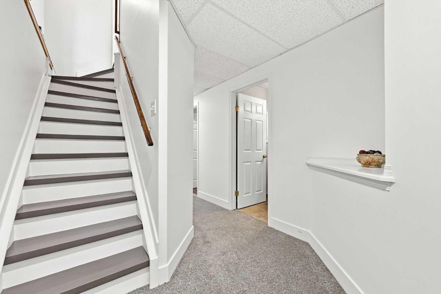 454 Millrise Square SW — photo 4