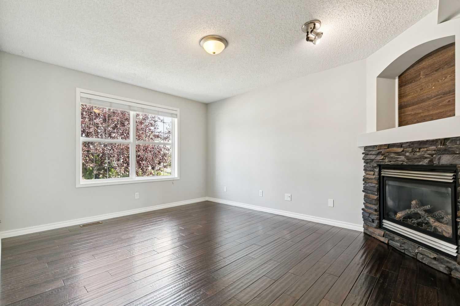 208 Everridge Way SW — photo 5