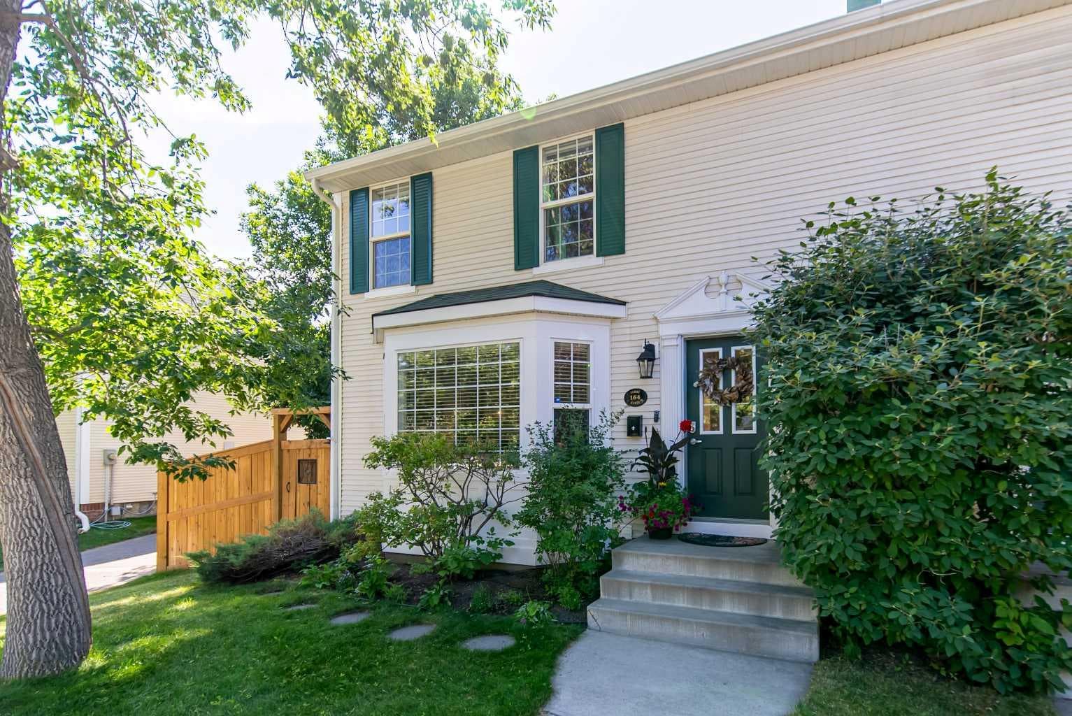 164 Somme Manor SW — photo 1