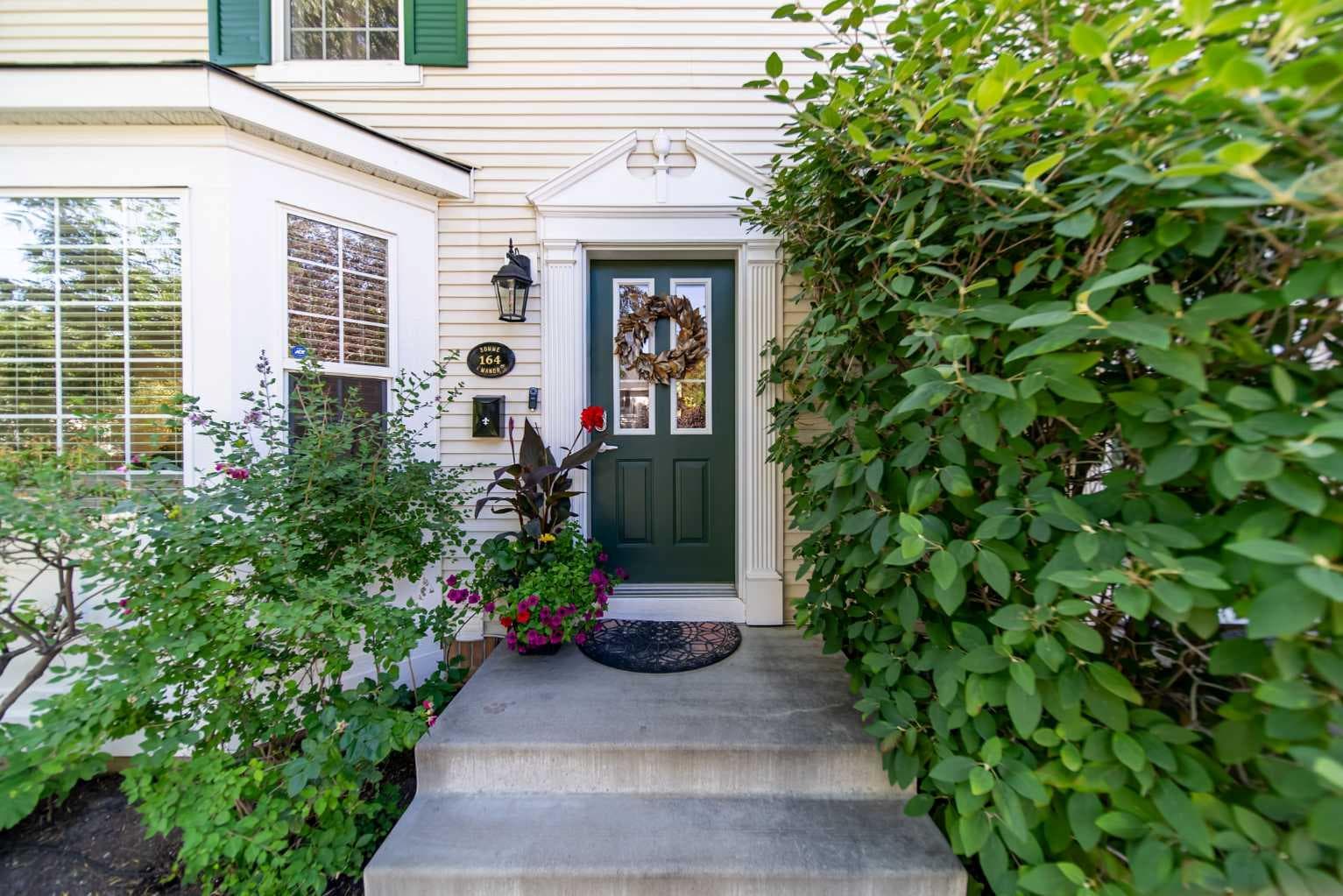 164 Somme Manor SW — photo 2